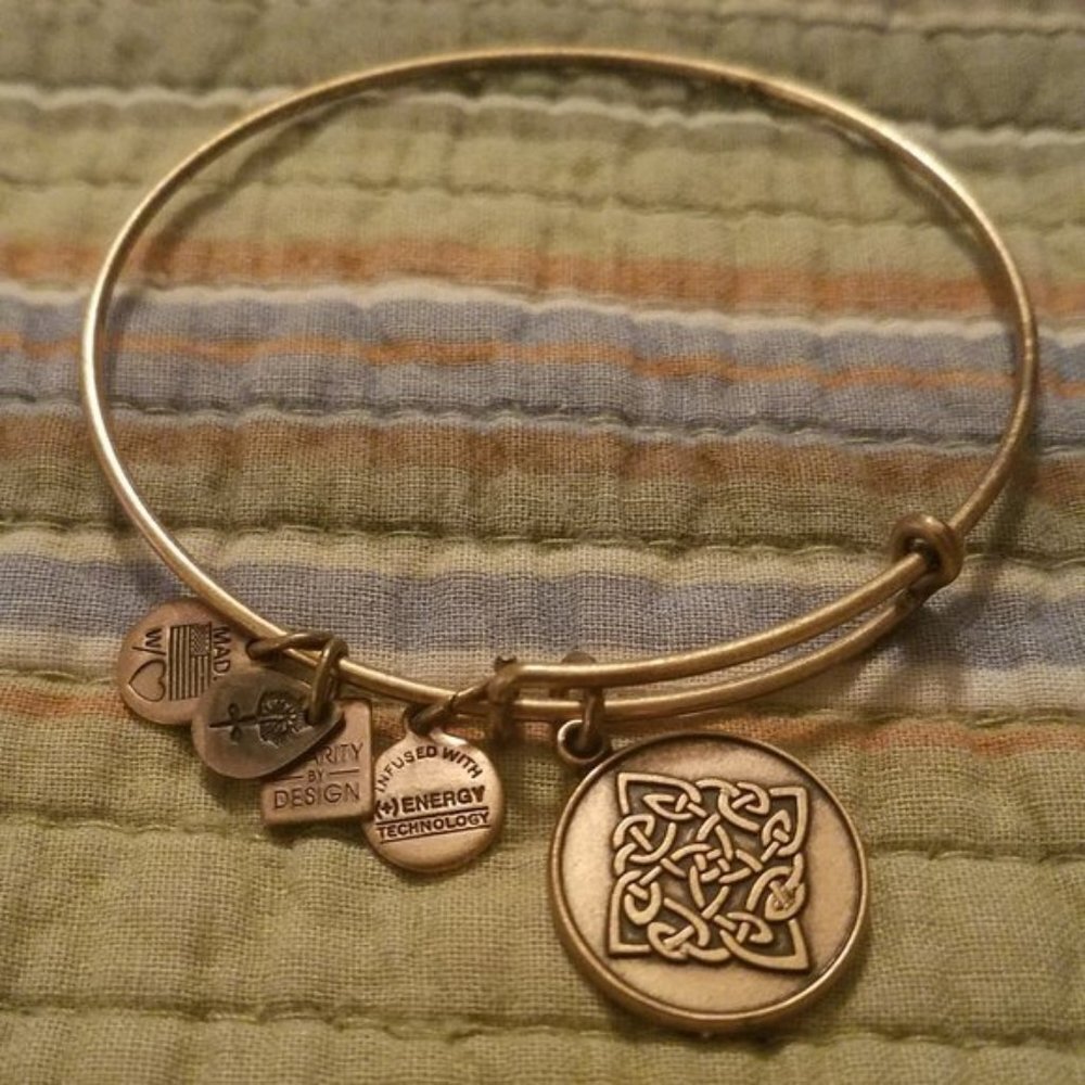Alex & Ani St Patrick's Irish Celtic Knot Bracelet